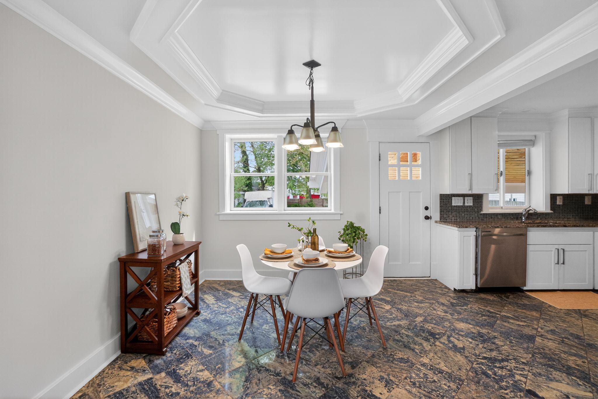 UNIVERSITY GARDENS - Residential