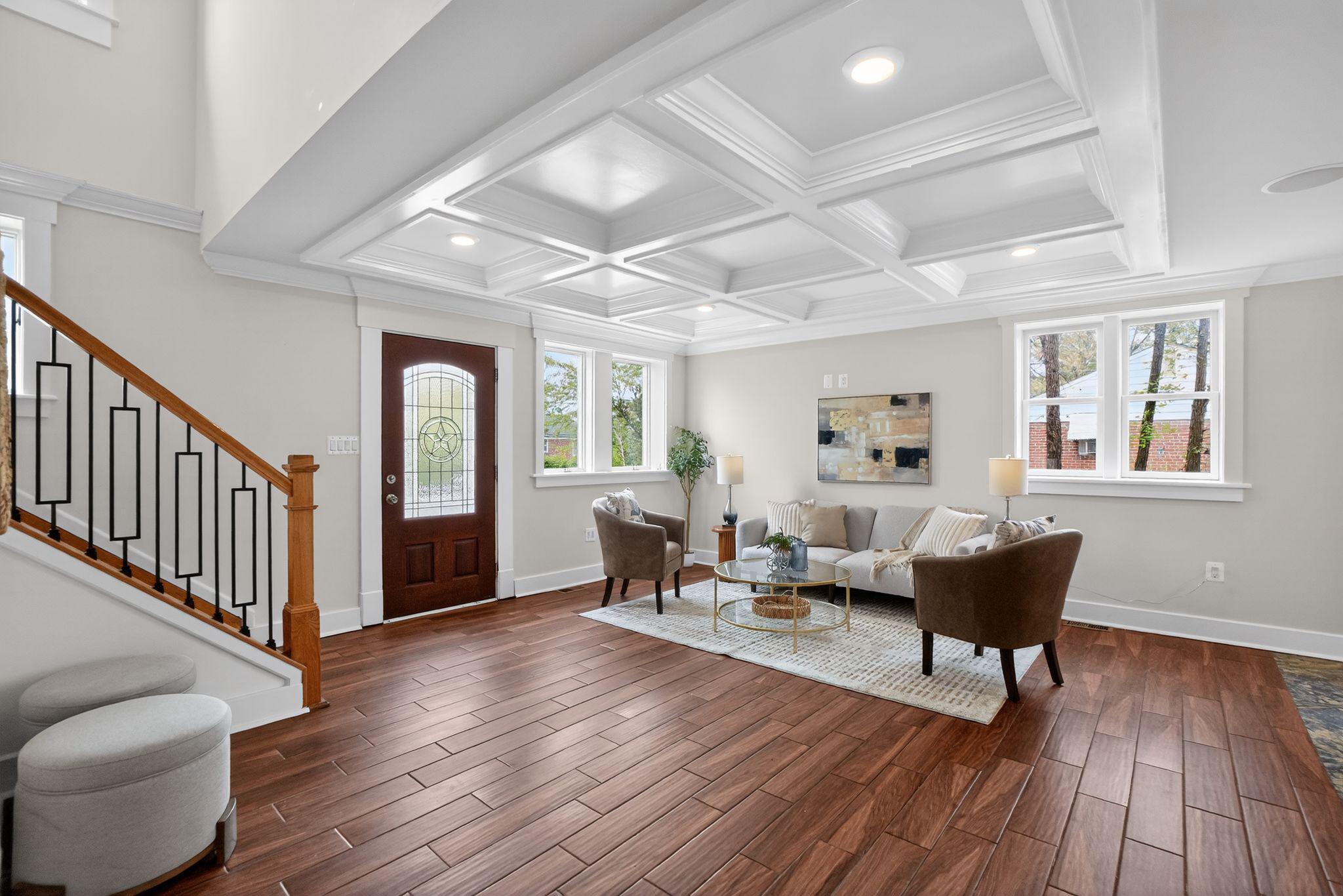 UNIVERSITY GARDENS - Residential