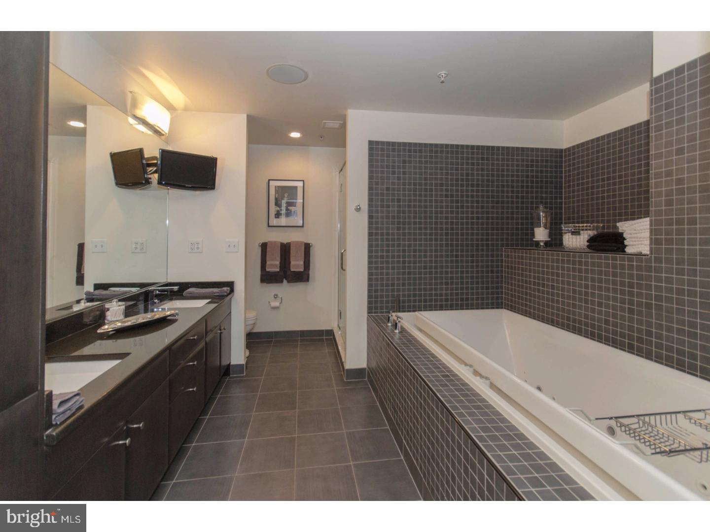 OLD CITY - Residential