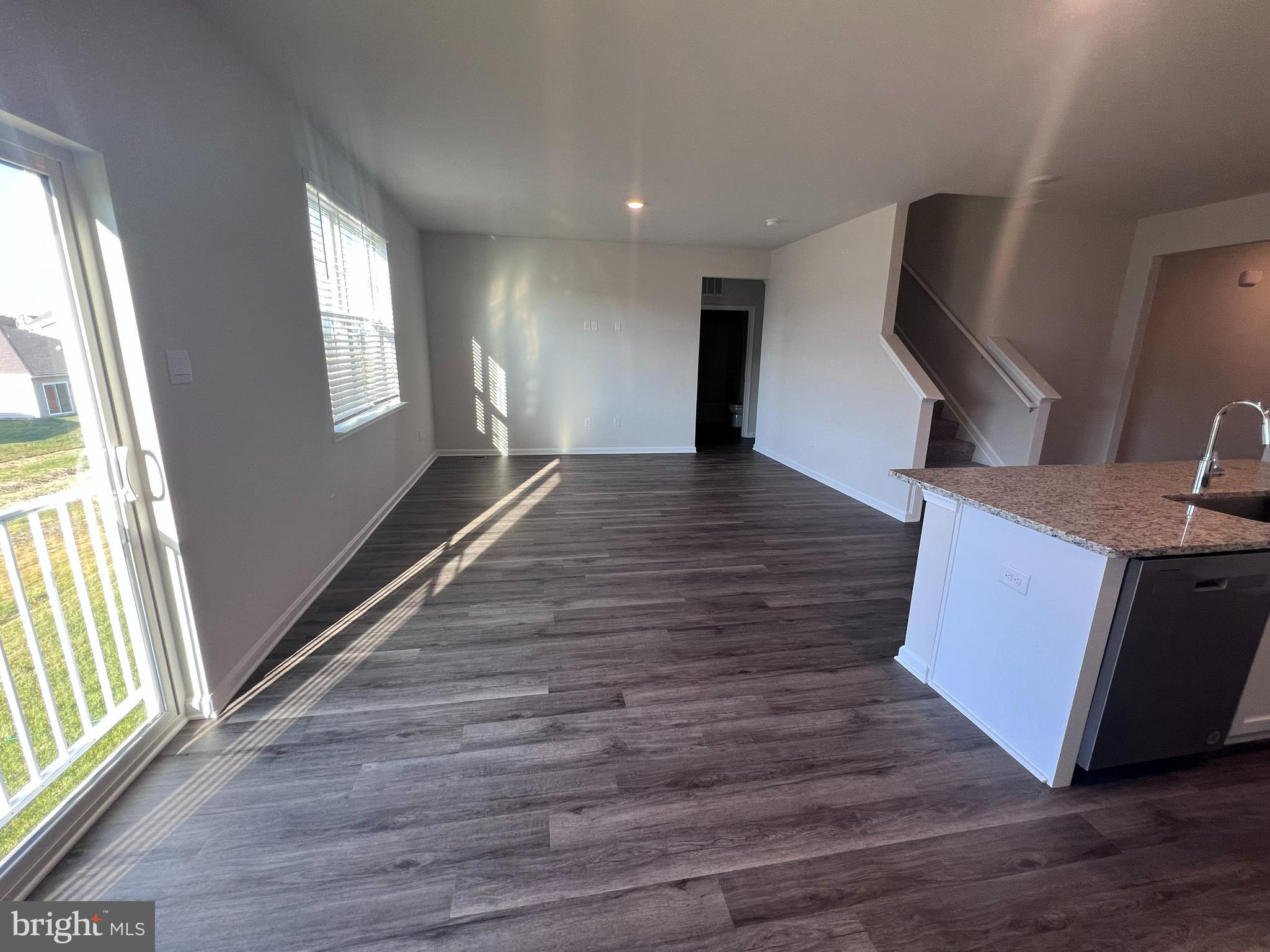 RED HILL - Residential