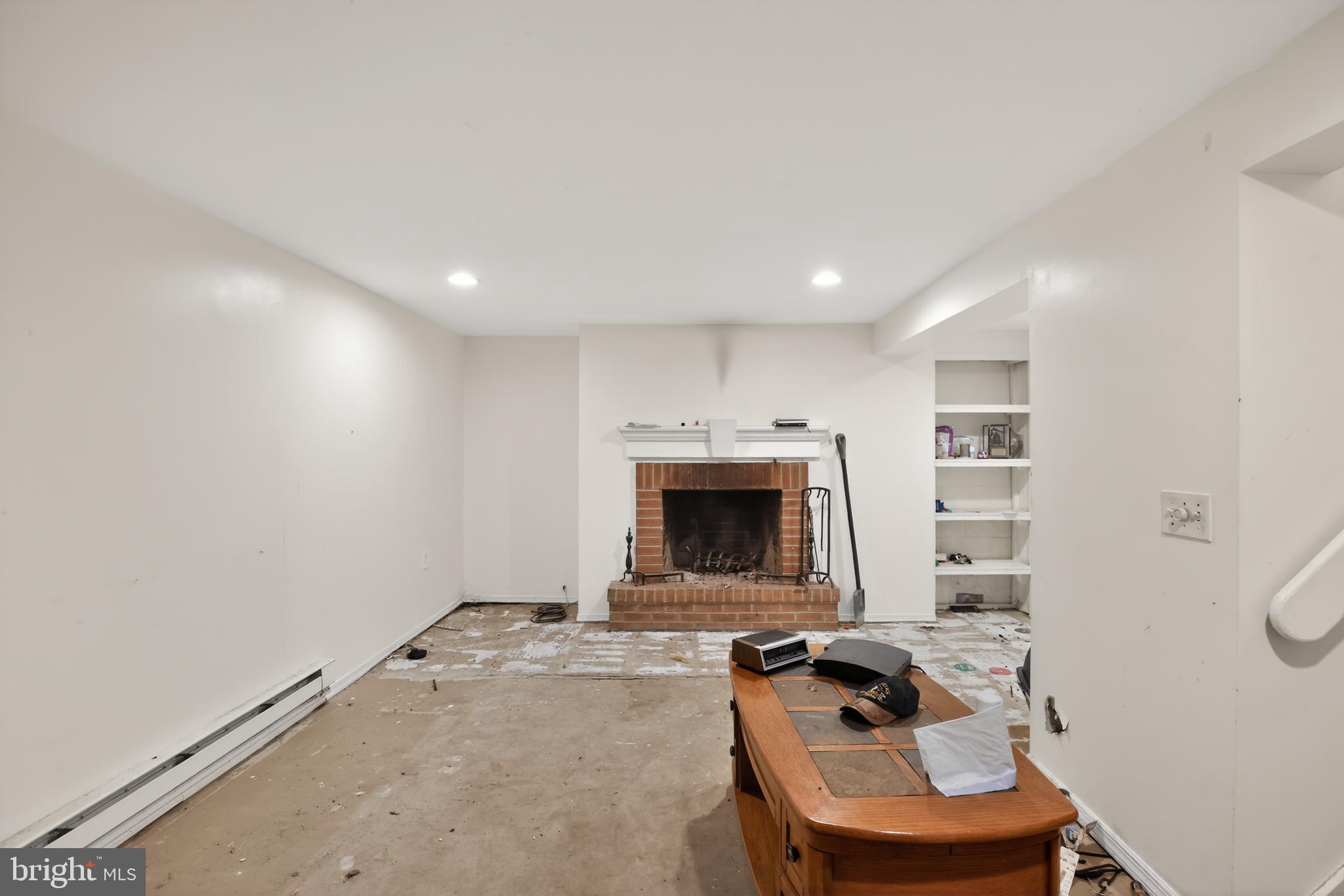 WEBSTER VILLAGE - Residential