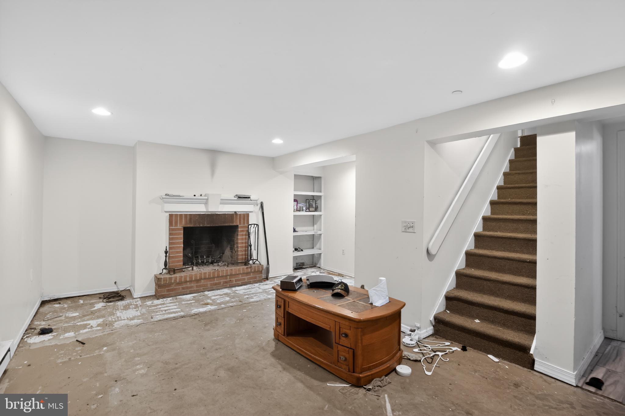 WEBSTER VILLAGE - Residential