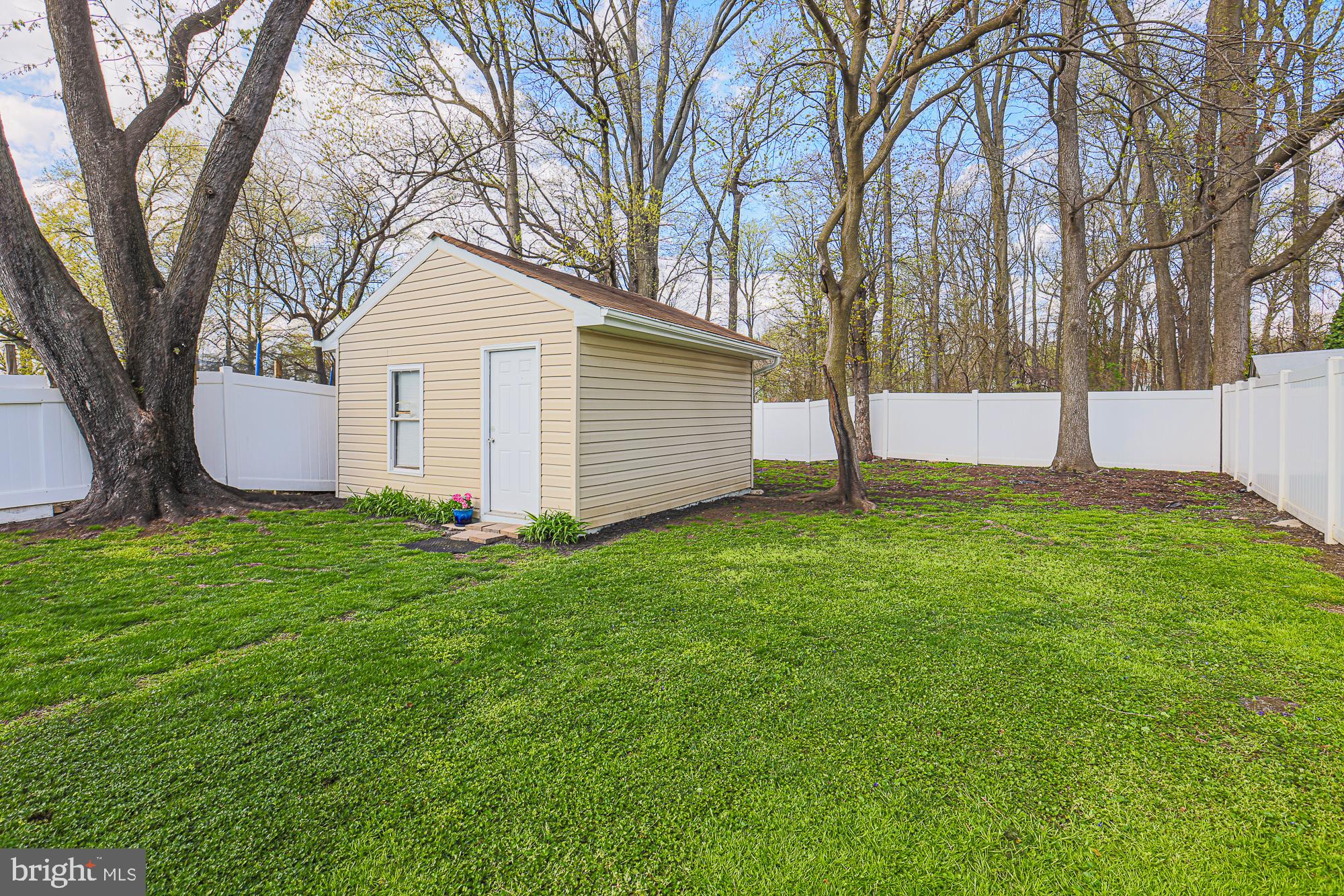 EDGEMERE - Residential