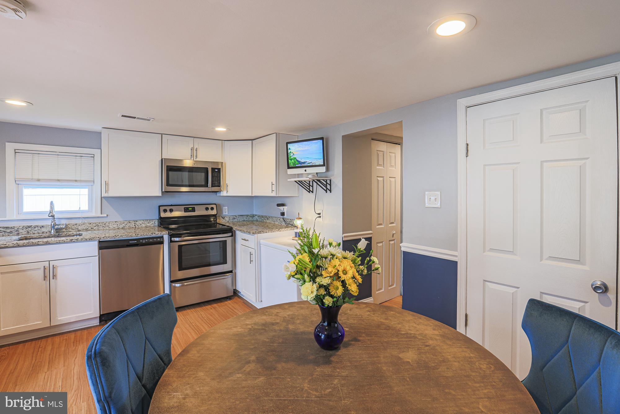 EDGEMERE - Residential