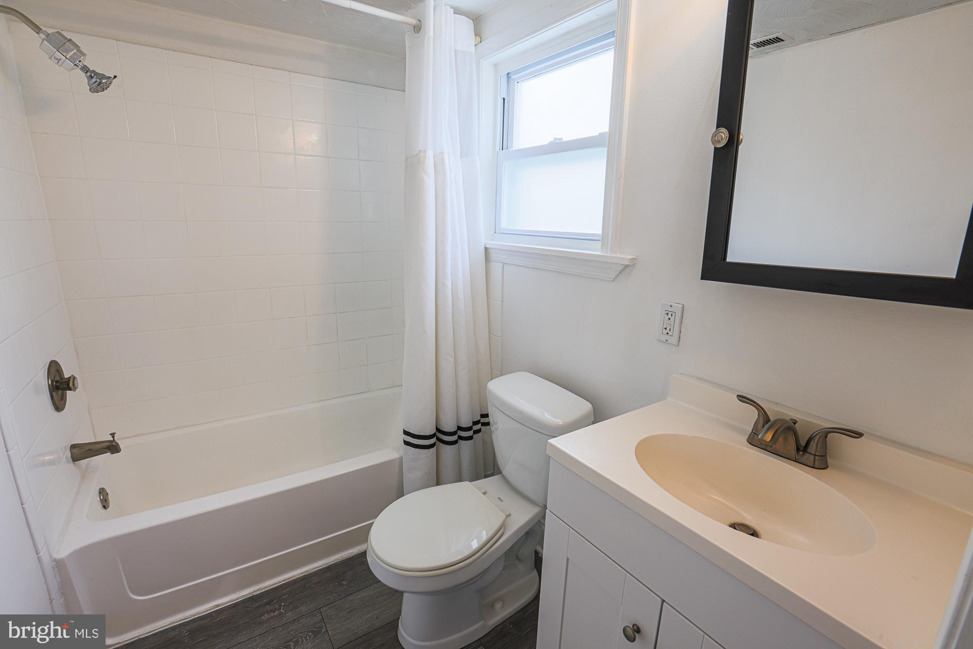 EDGEMERE - Residential