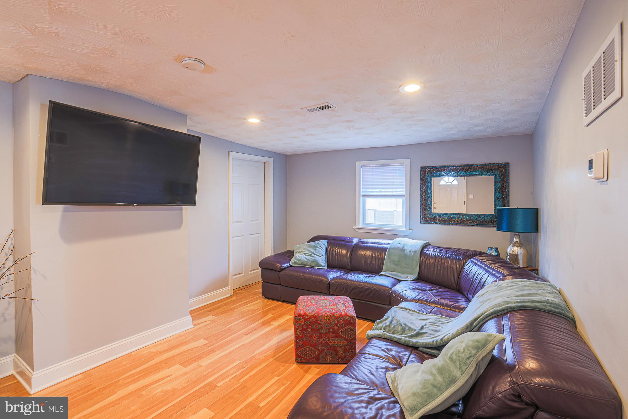 EDGEMERE - Residential