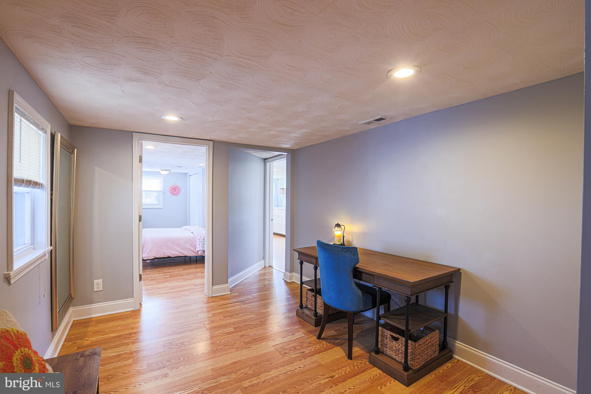 EDGEMERE - Residential