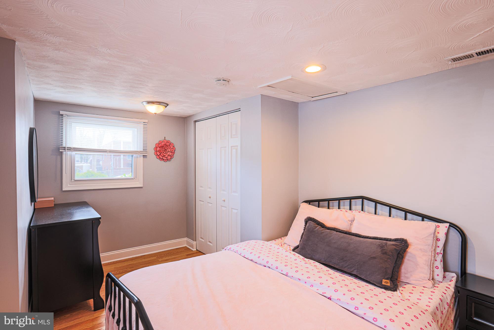 EDGEMERE - Residential