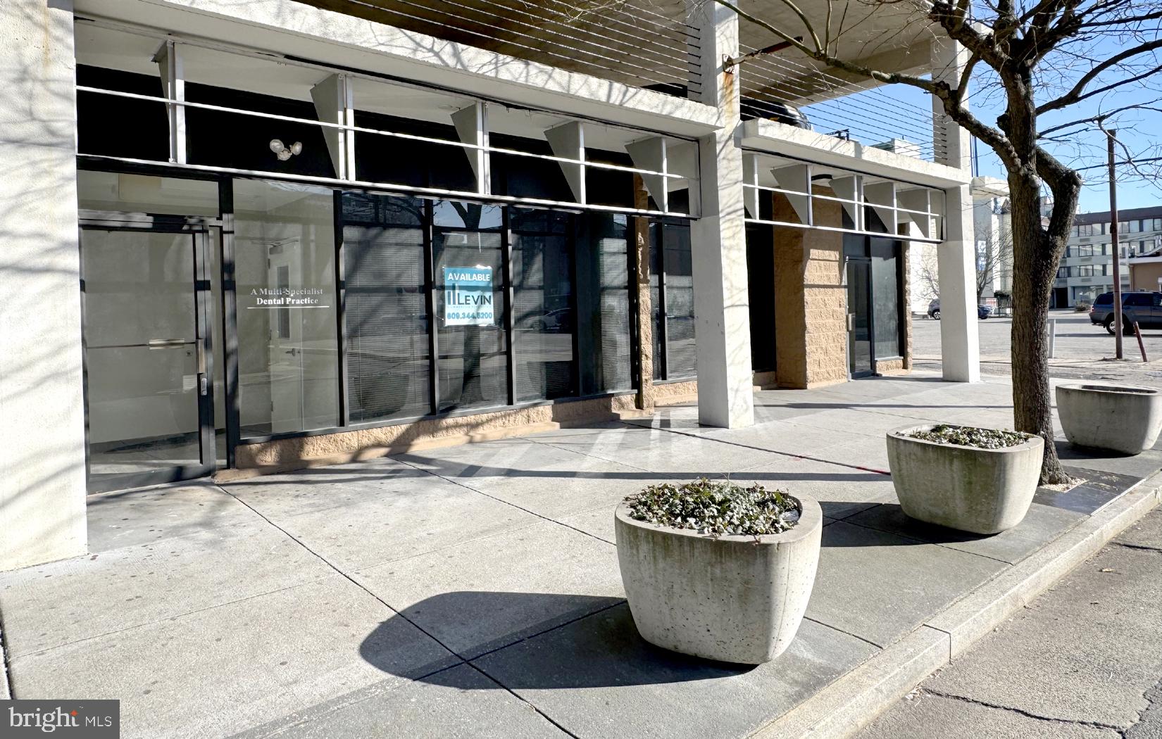 17 S NEW YORK AVENUE