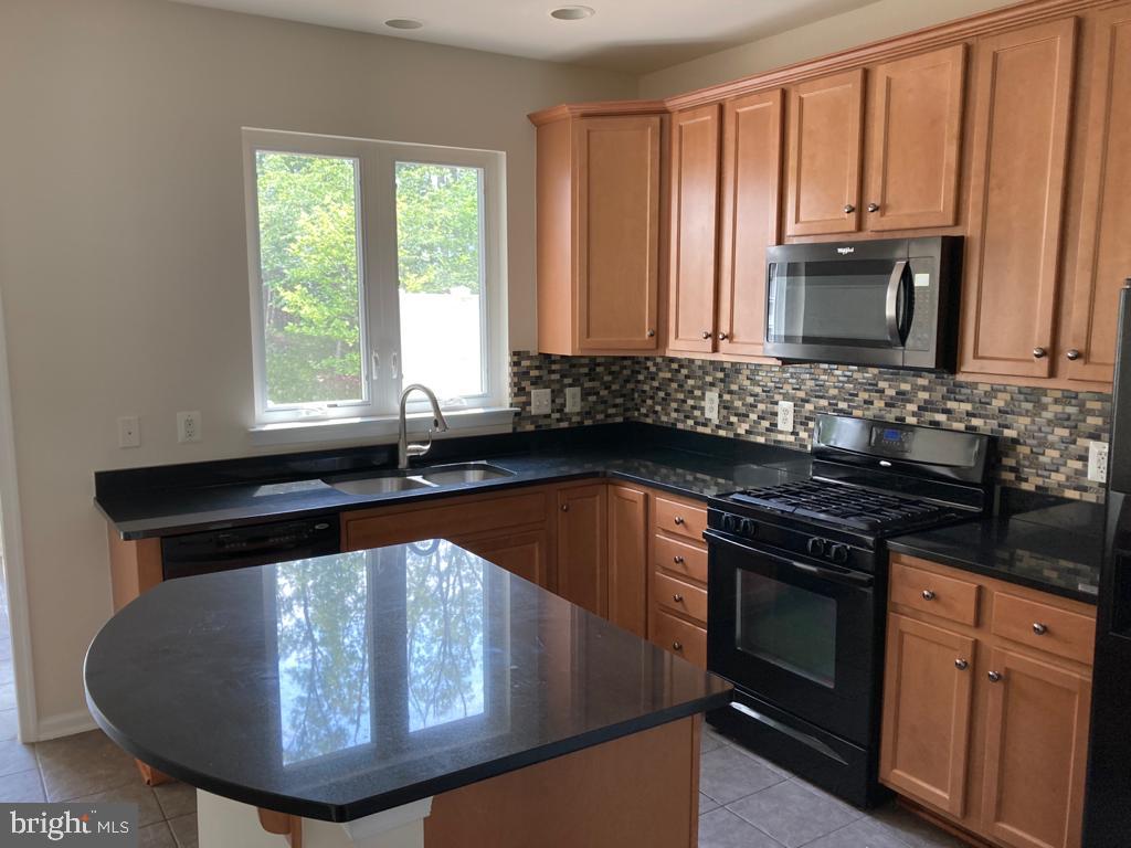 BRAMBLETON LANDBAY 2 - Residential Lease