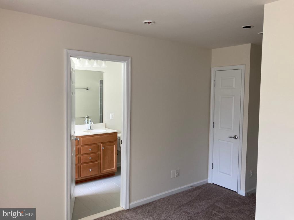 BRAMBLETON LANDBAY 2 - Residential Lease