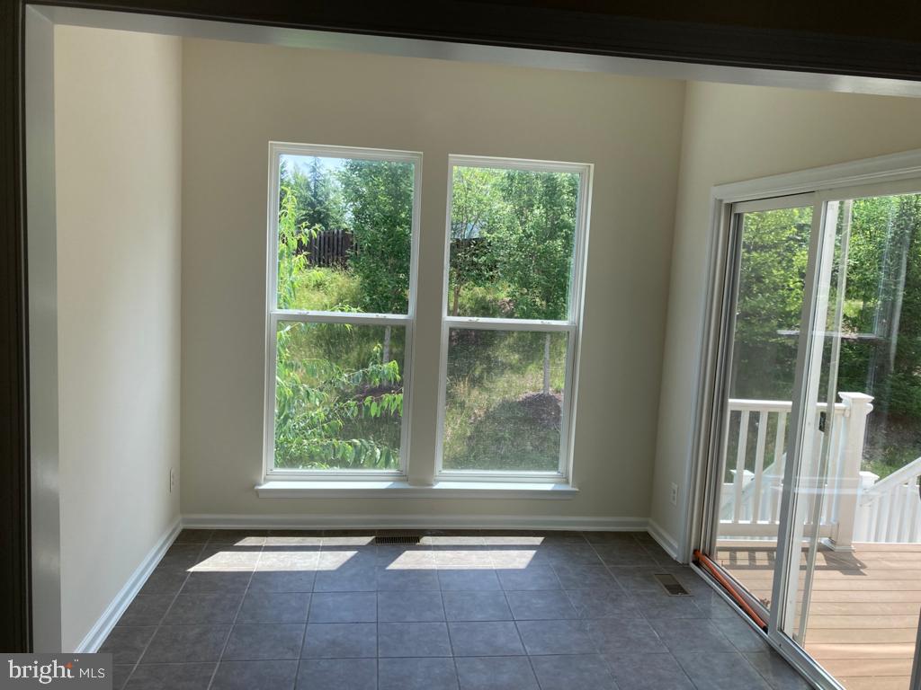 BRAMBLETON LANDBAY 2 - Residential Lease