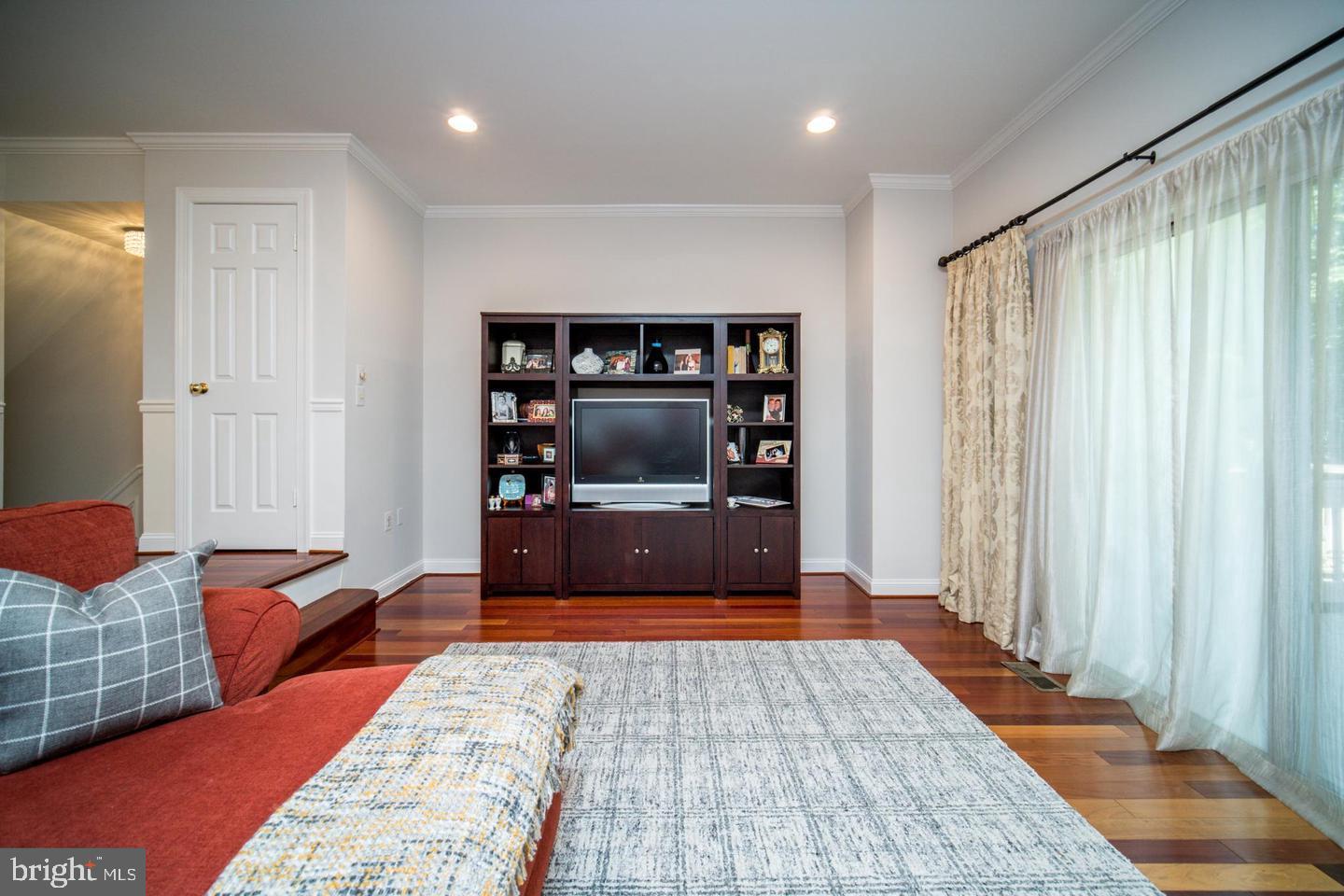 COACH HOUSE AT MCDONOGH - Residential Lease