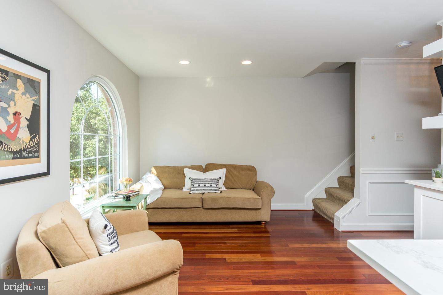 COACH HOUSE AT MCDONOGH - Residential Lease