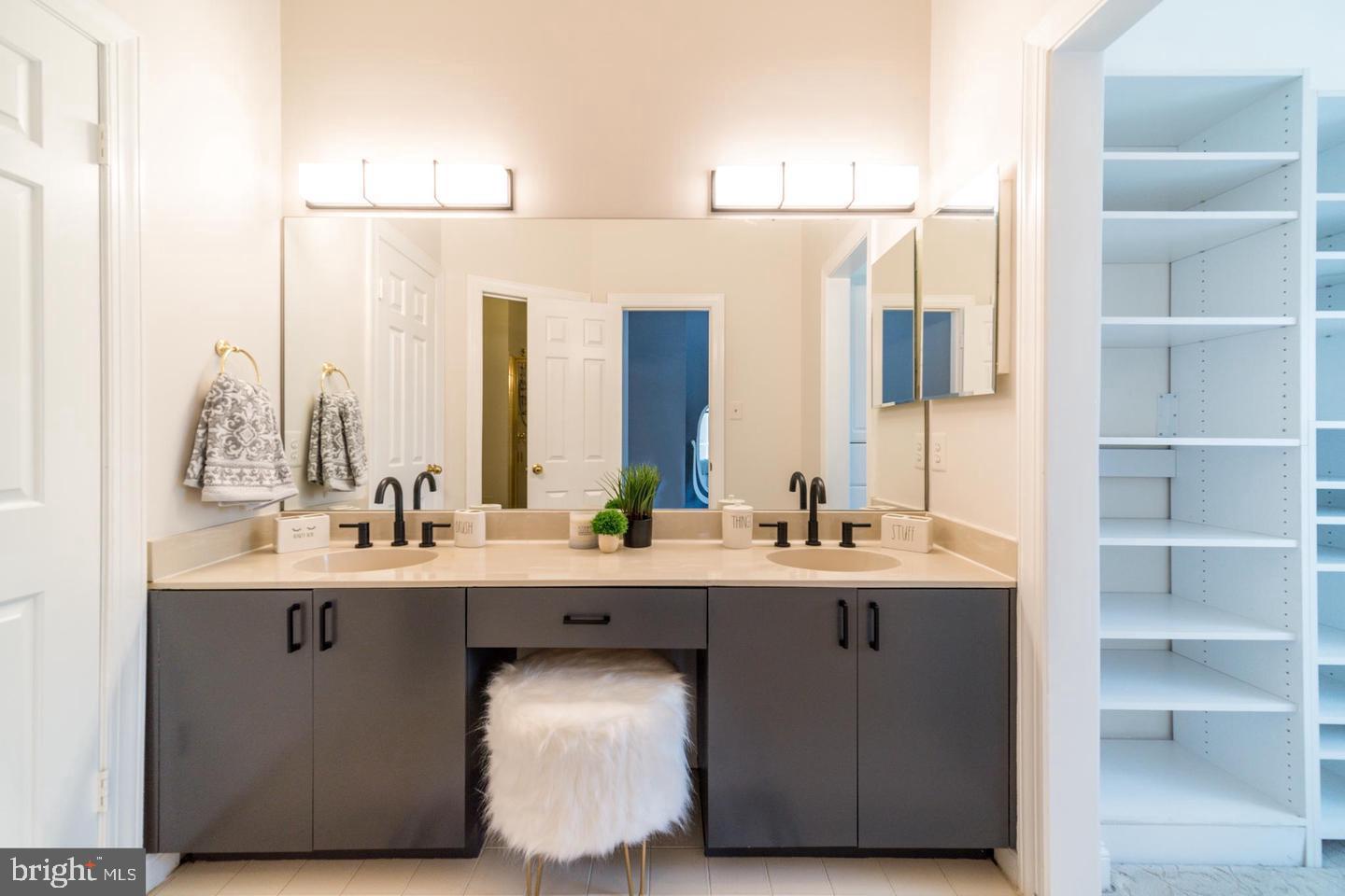 COACH HOUSE AT MCDONOGH - Residential Lease