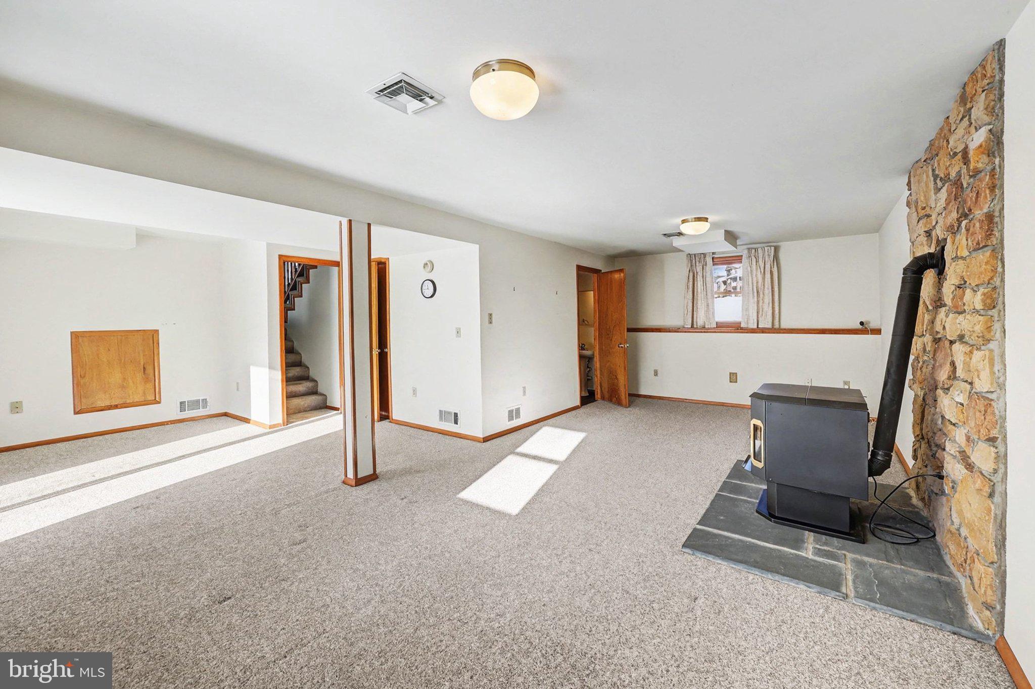 UNION DEPOSIT - Residential