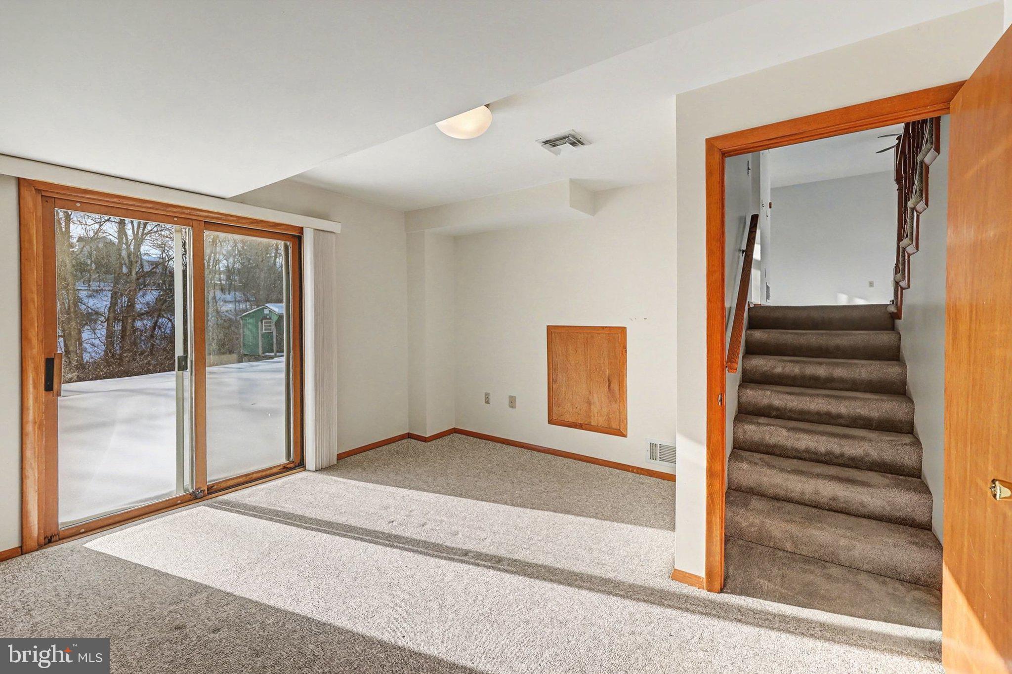 UNION DEPOSIT - Residential