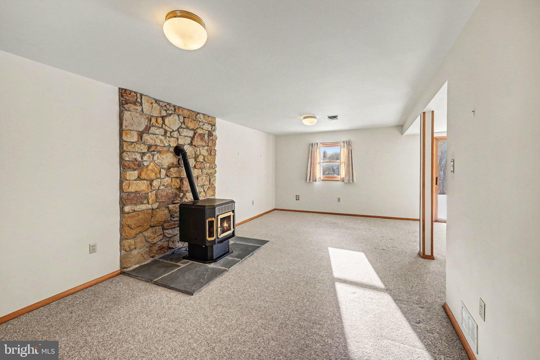 UNION DEPOSIT - Residential