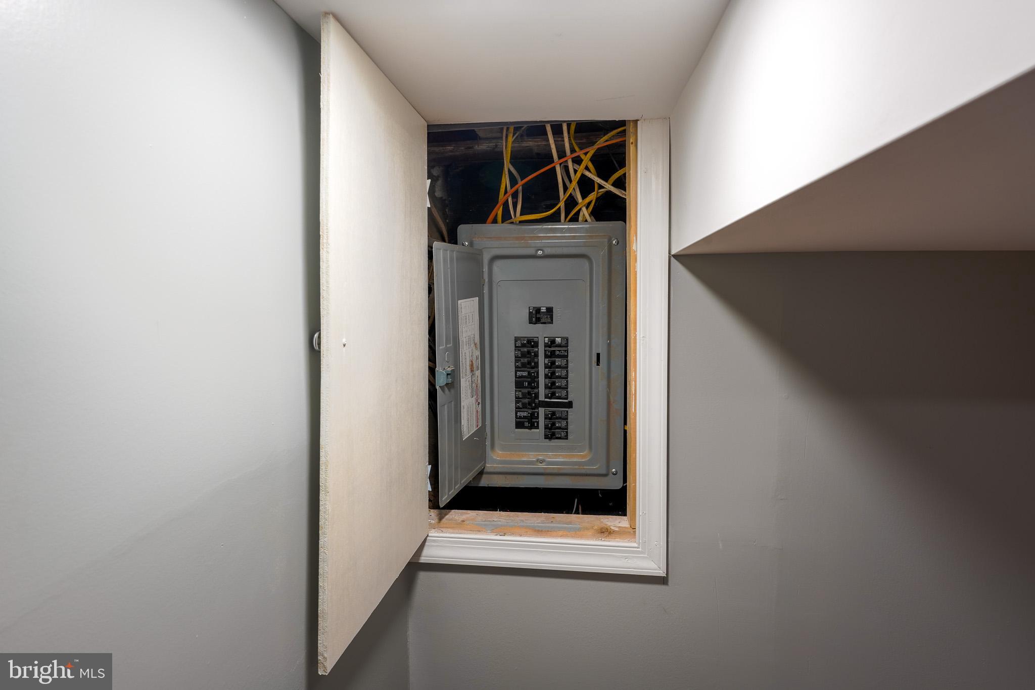 ELMWOOD PARK - Residential