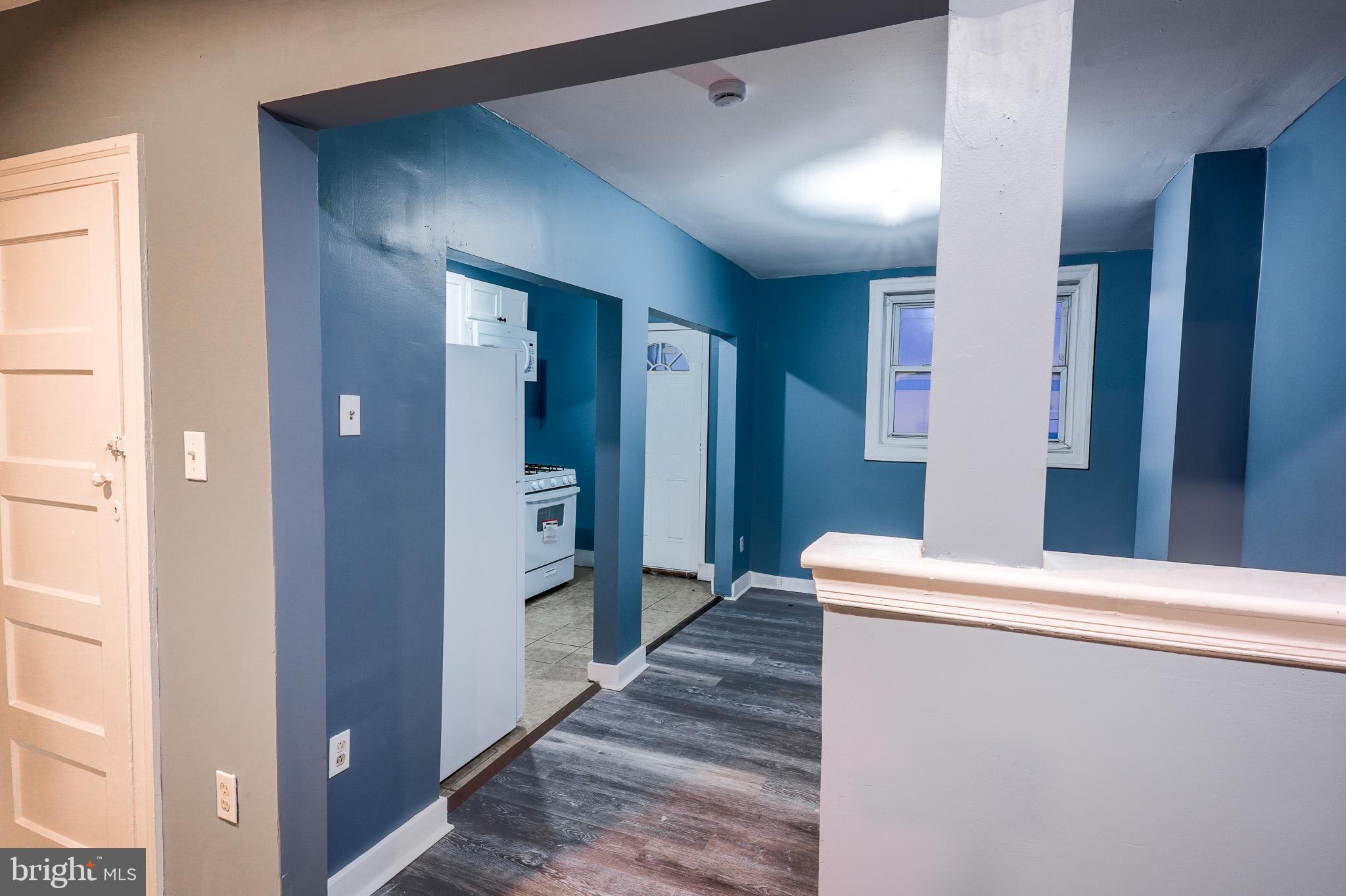 ELMWOOD PARK - Residential