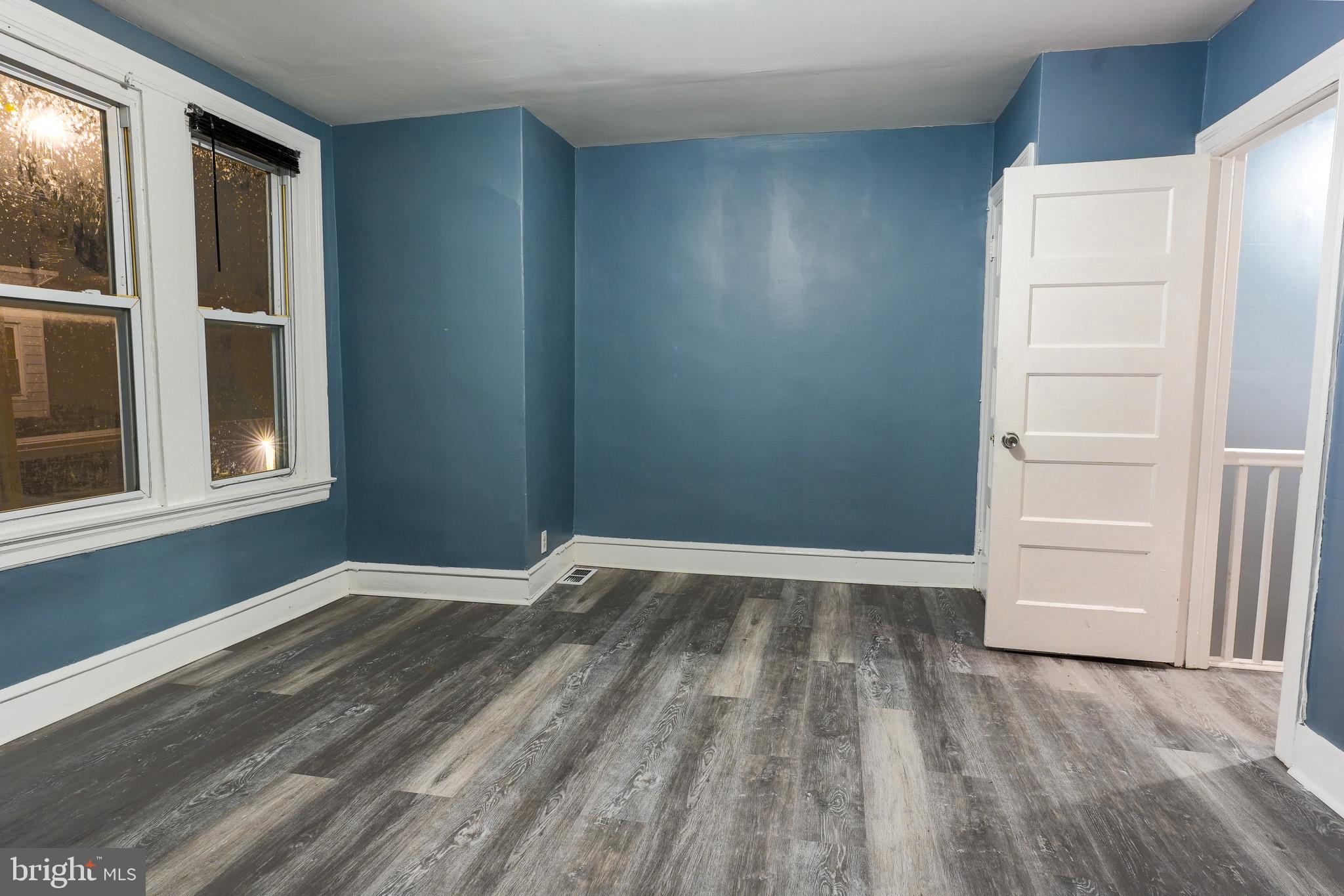 ELMWOOD PARK - Residential