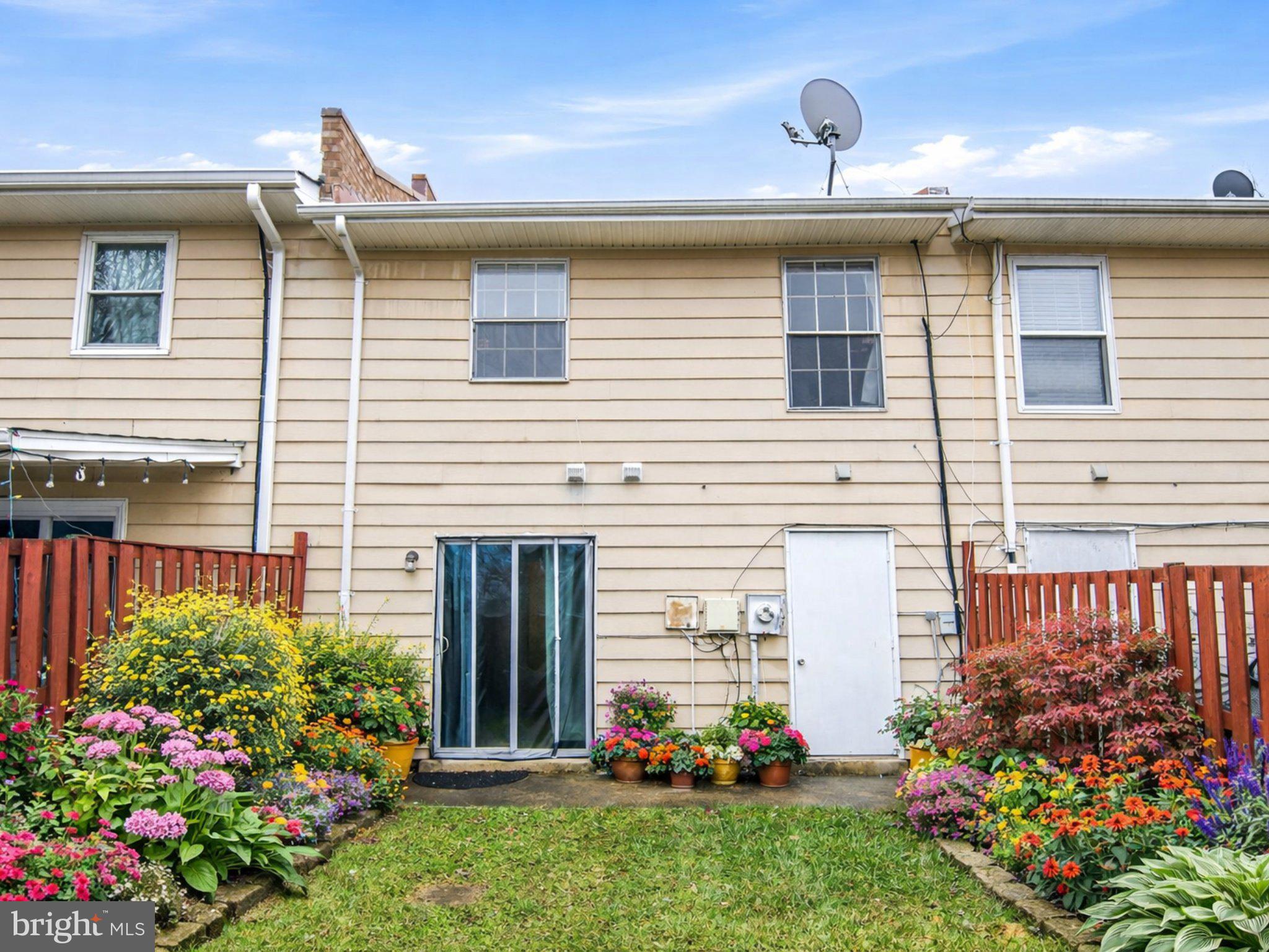 117 W CONCORD COURT W