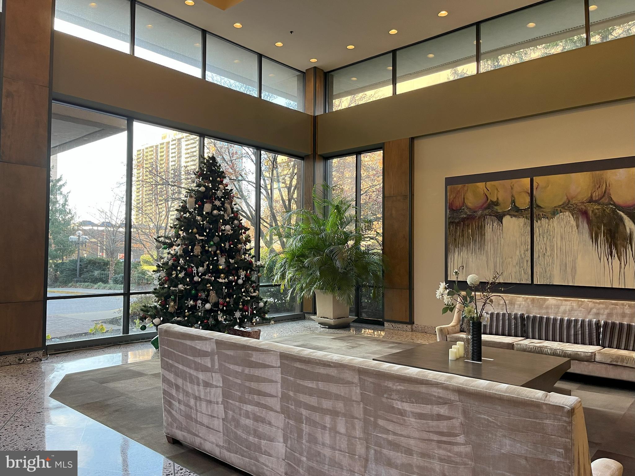 SKYLINE - Residential