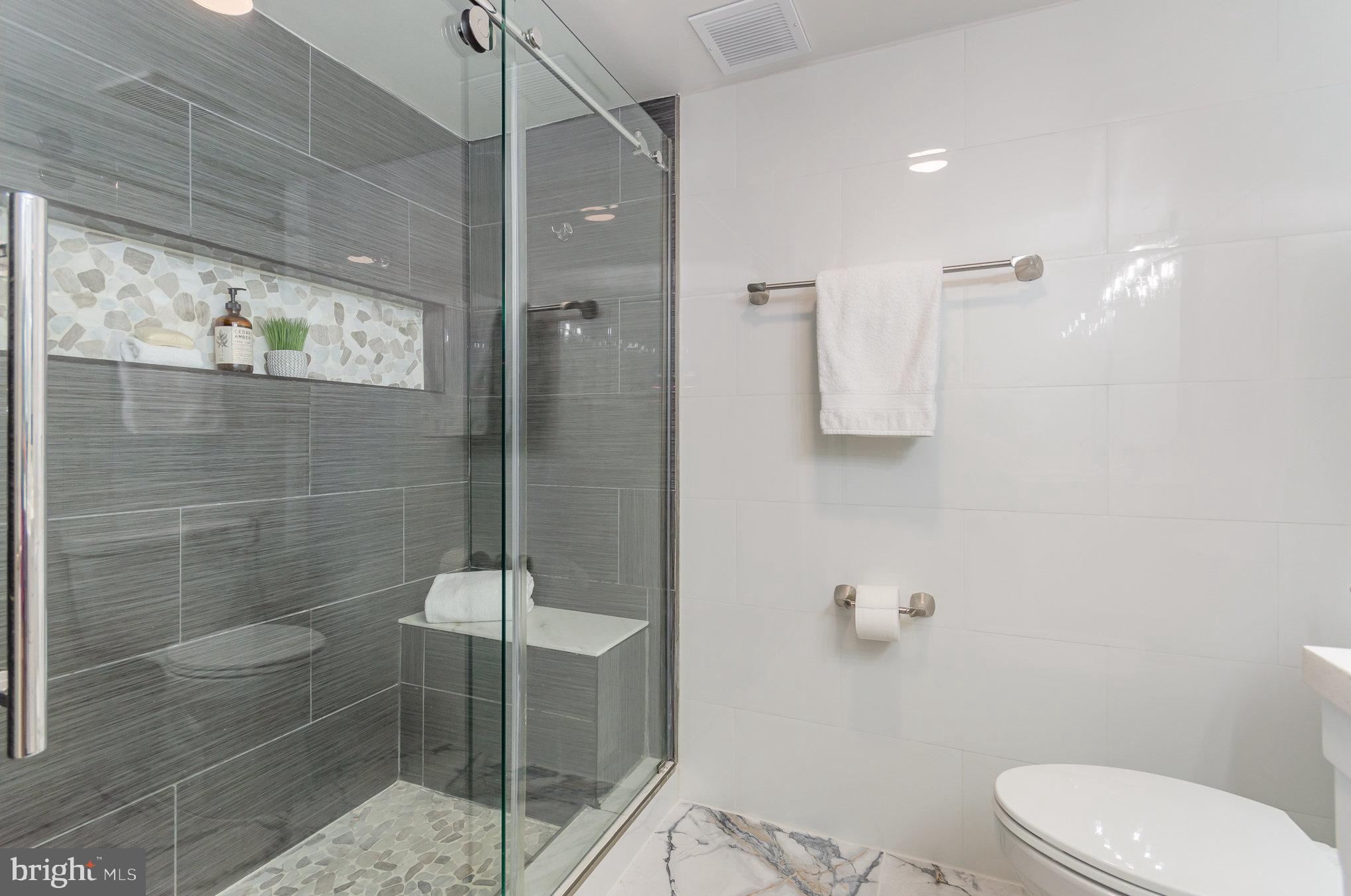 SKYLINE - Residential