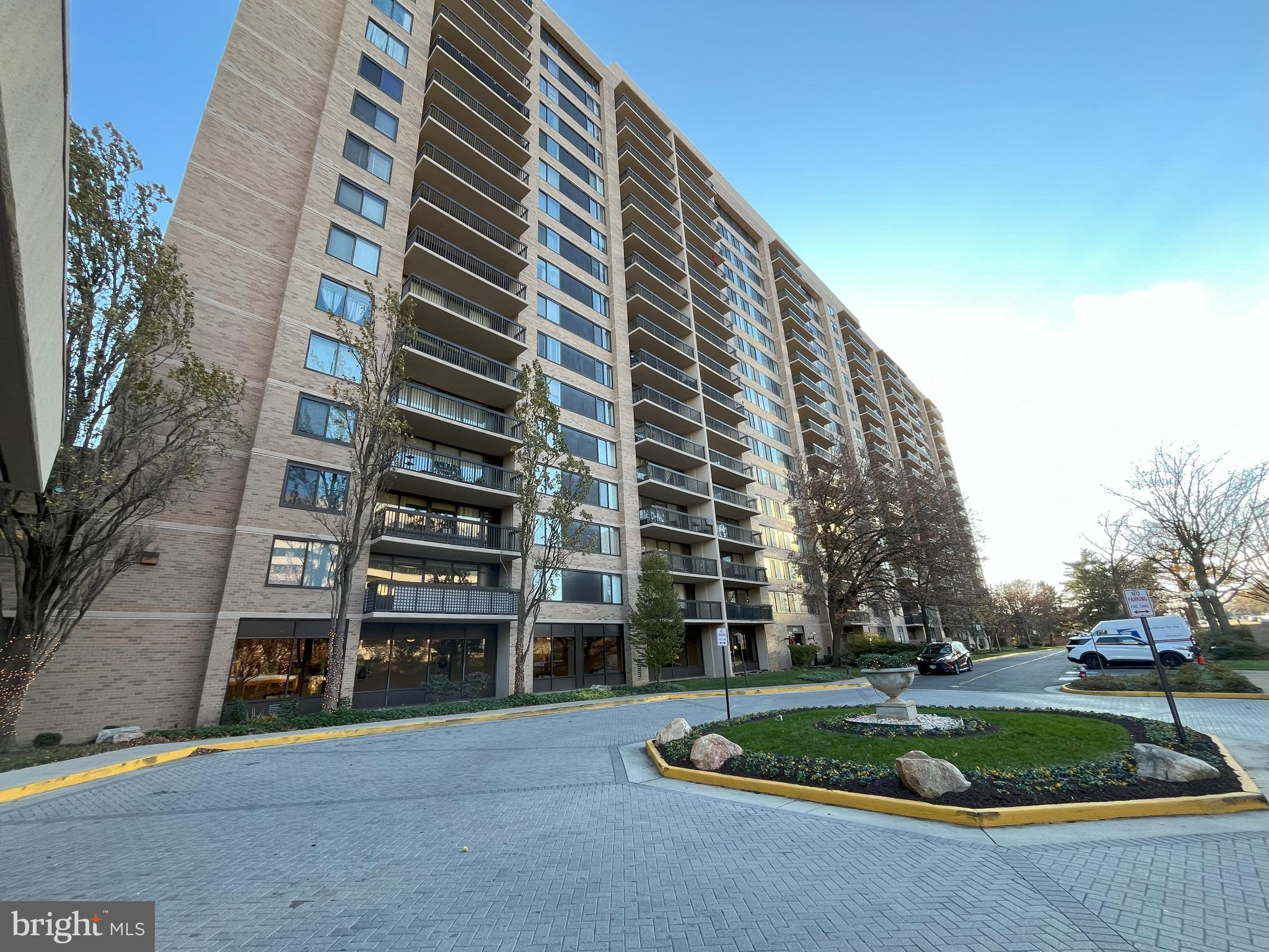 SKYLINE - Residential