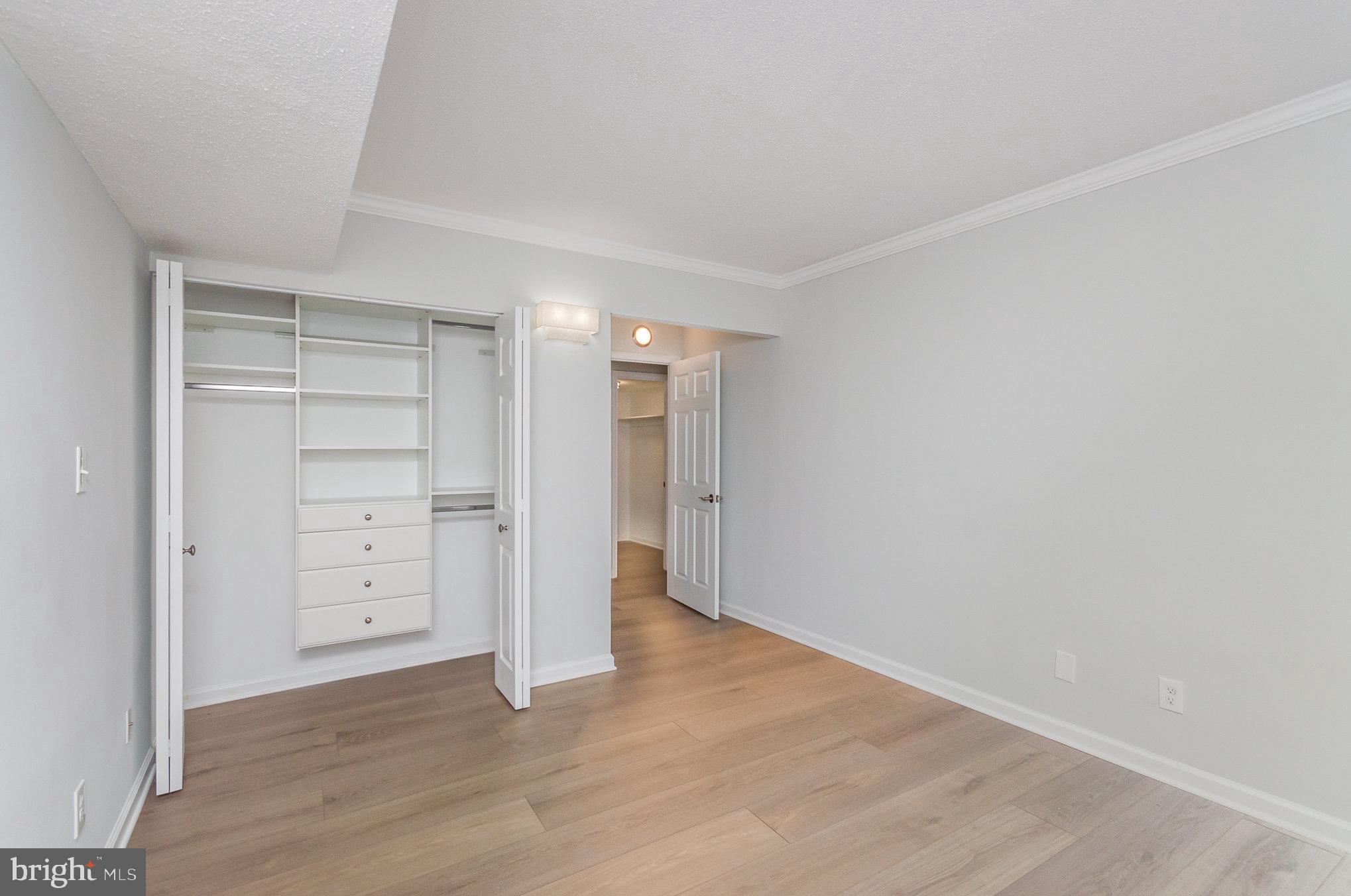 SKYLINE - Residential