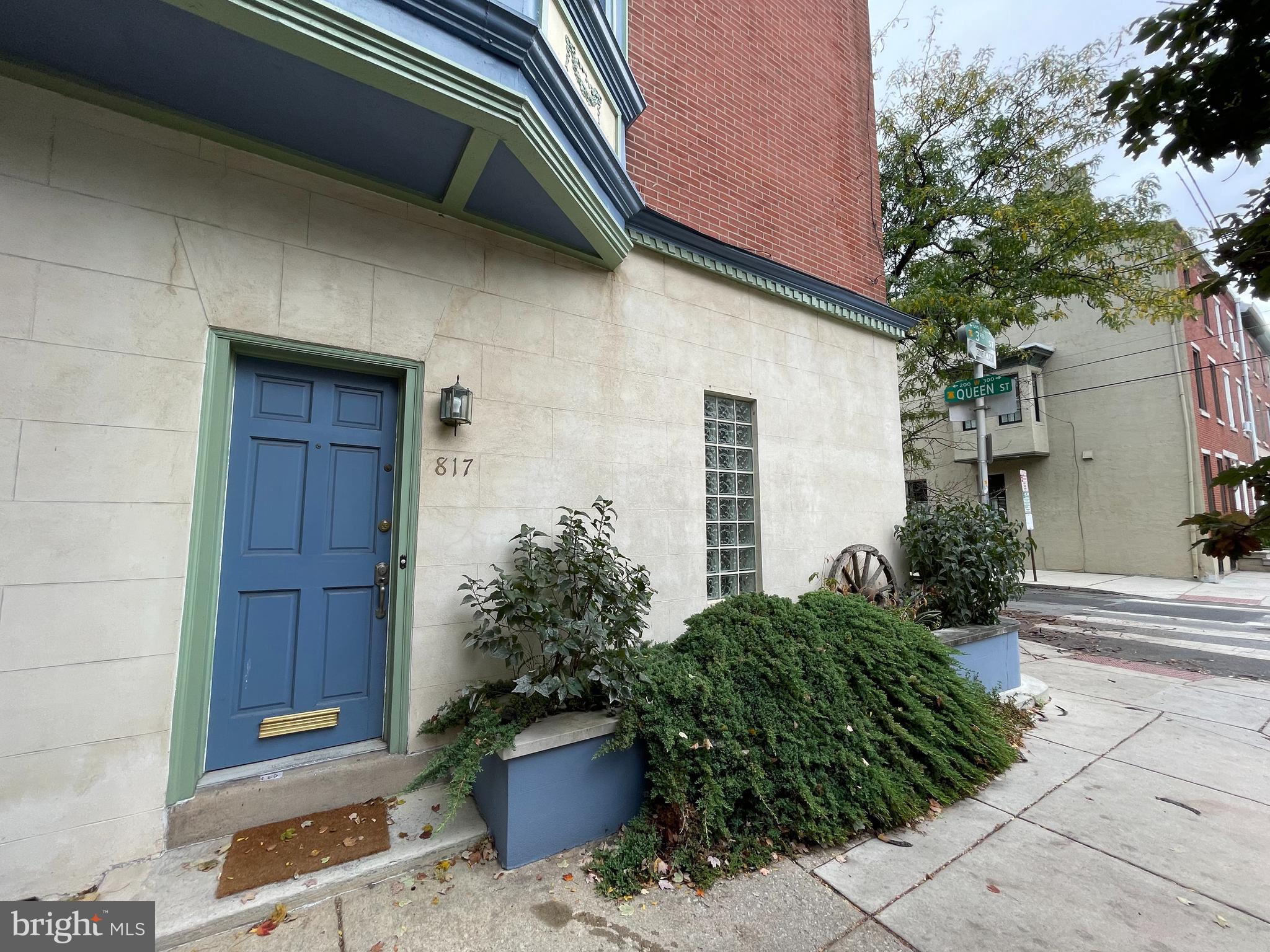 QUEEN VILLAGE - Residential Lease