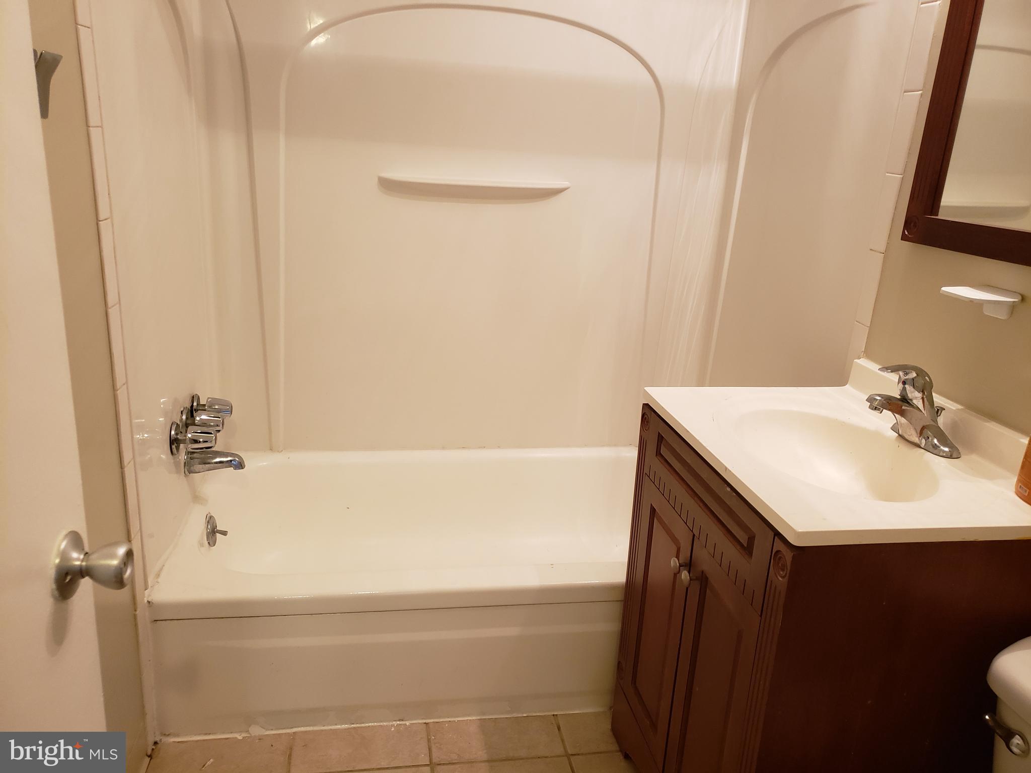 MARYLAND FARMS CONDO - Residential Lease