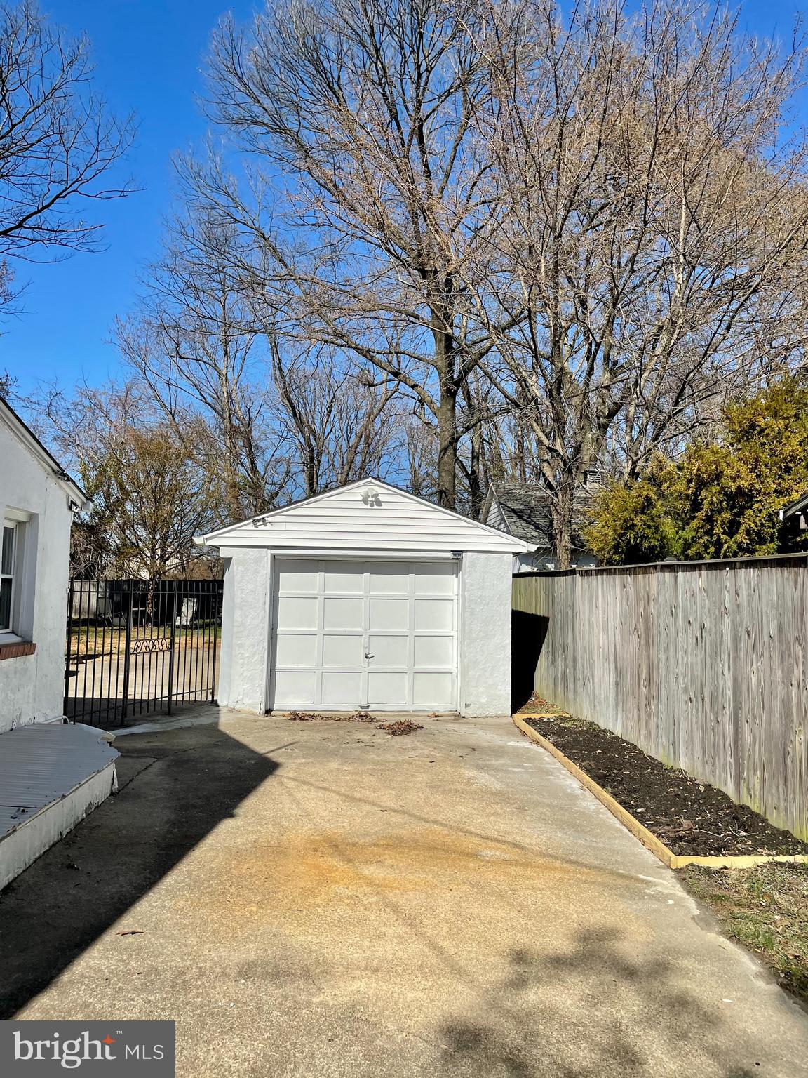 GLEN BURNIE - Residential