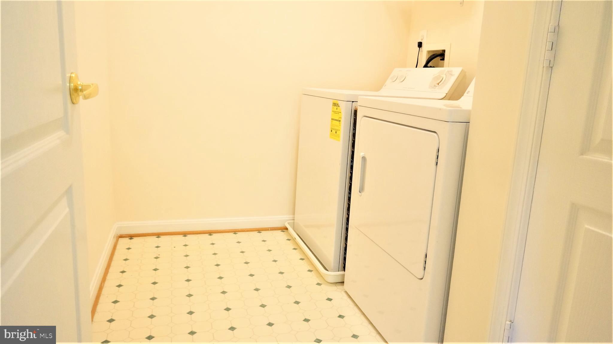 RESTON TOWN CENTER - Residential Lease