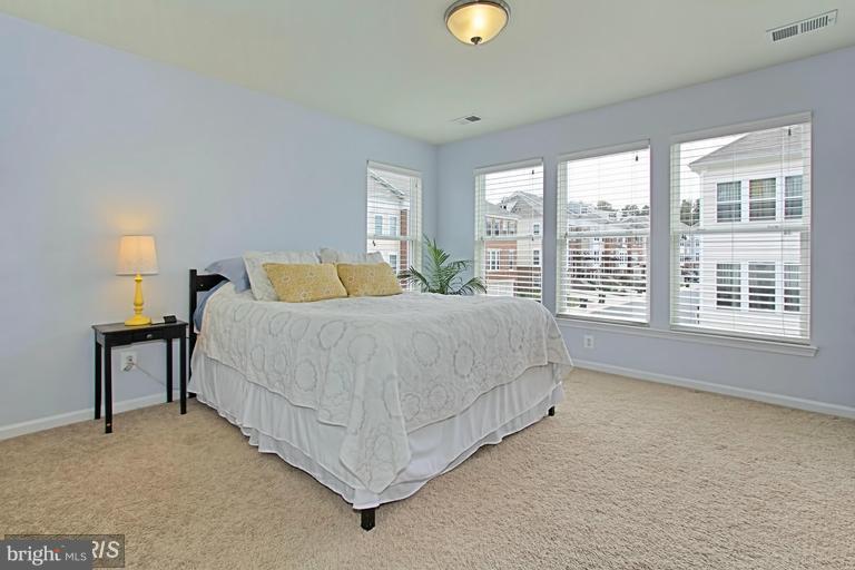 BRAMBLETON LANDBAY 2 - Residential Lease