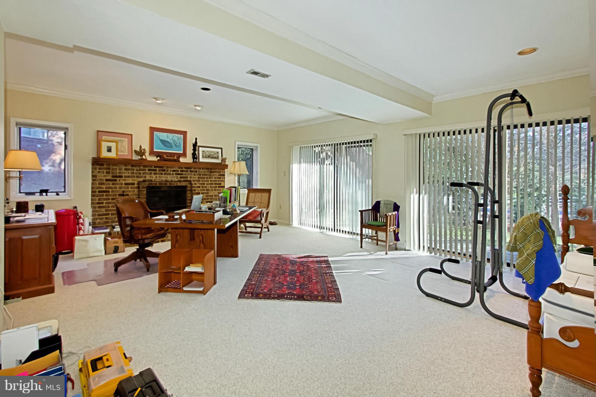 AVENEL - Residential Lease