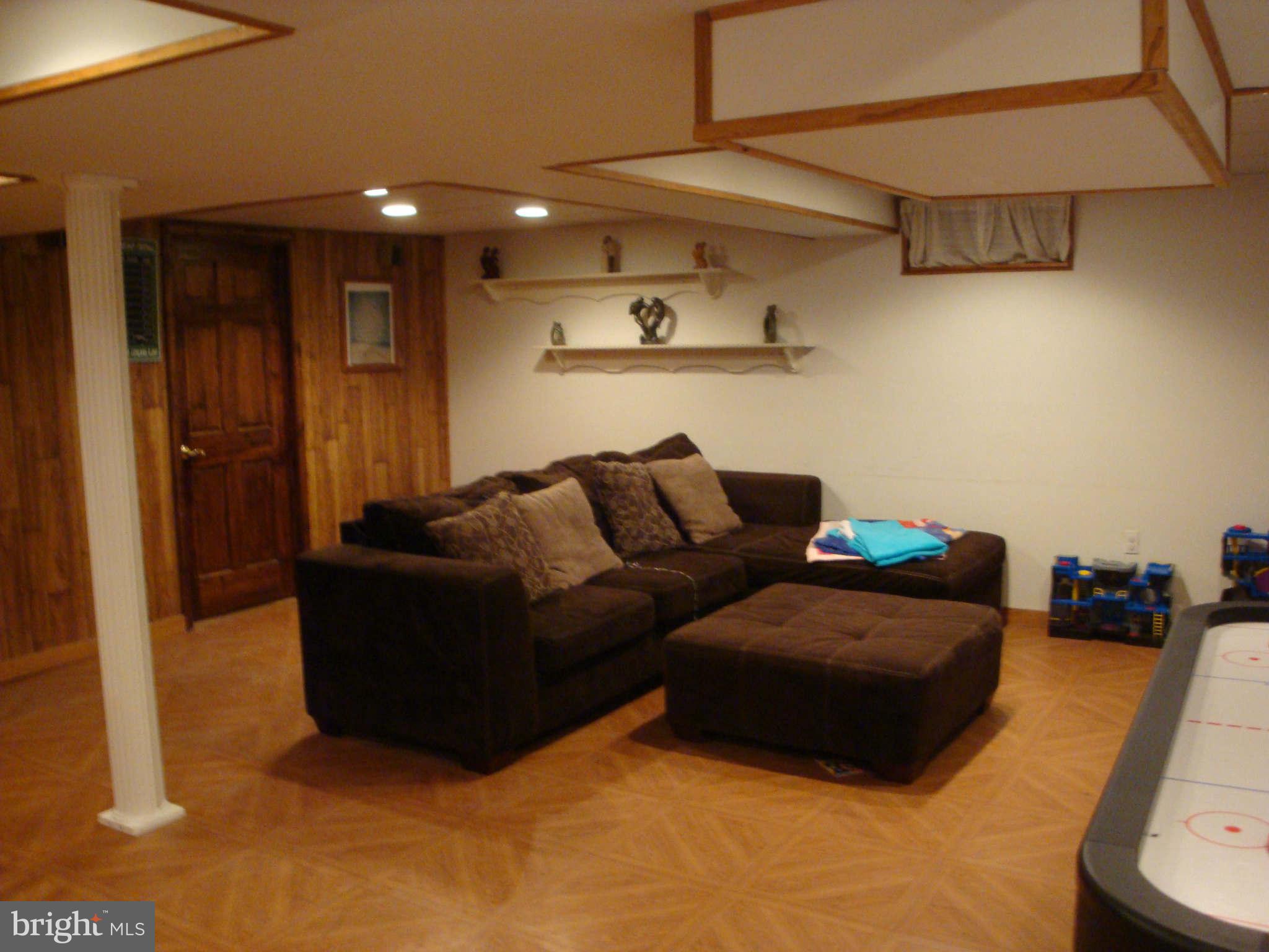 GREEN MEADOWS - Residential