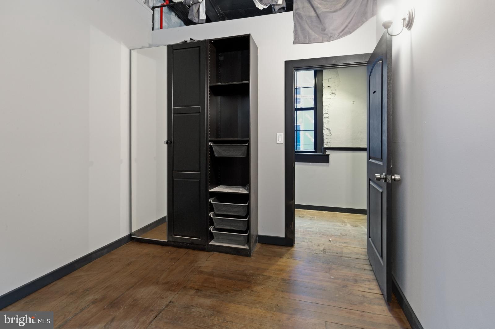 OLDE KENSINGTON - Residential Lease