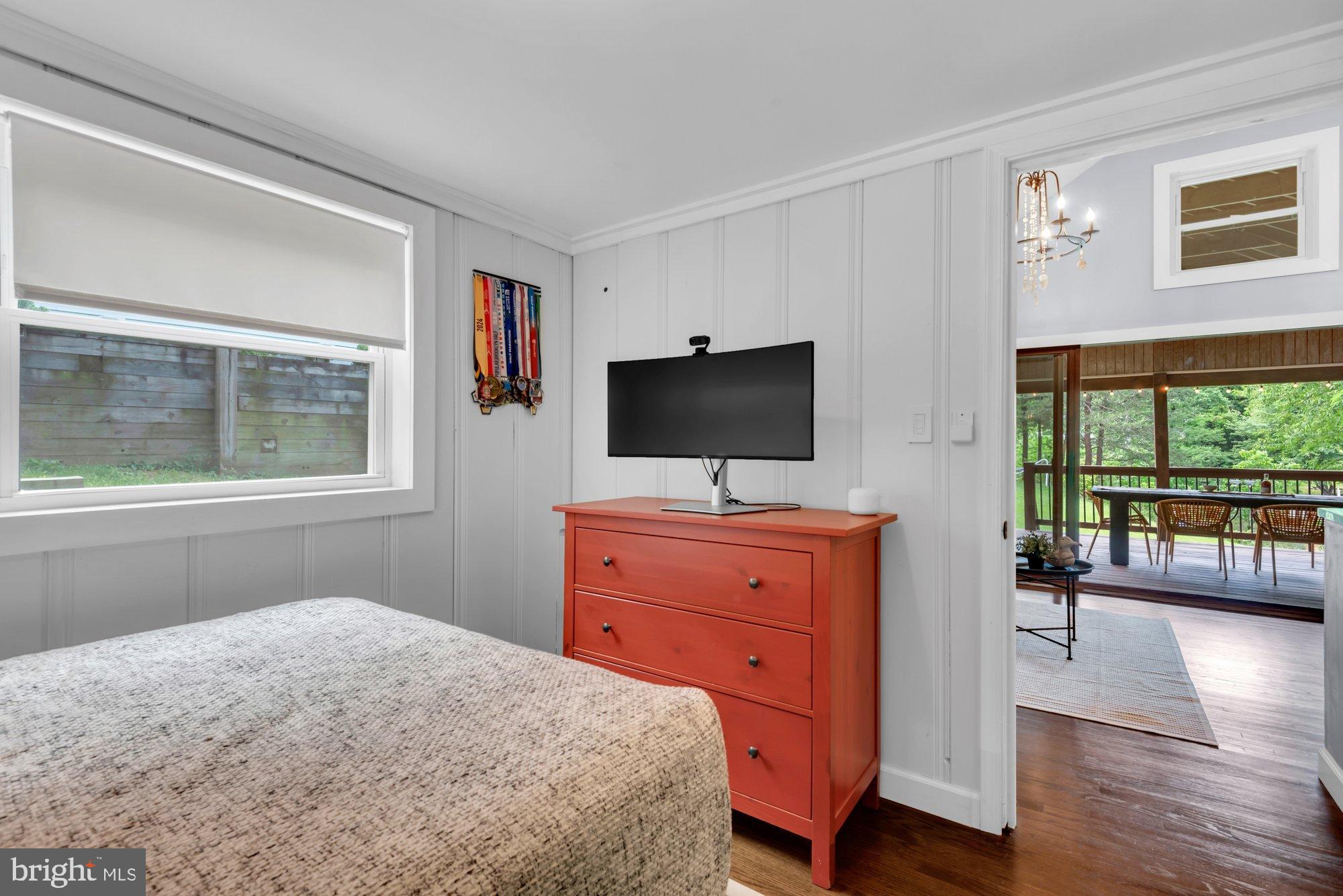 FOREST GLEN - Residential Lease