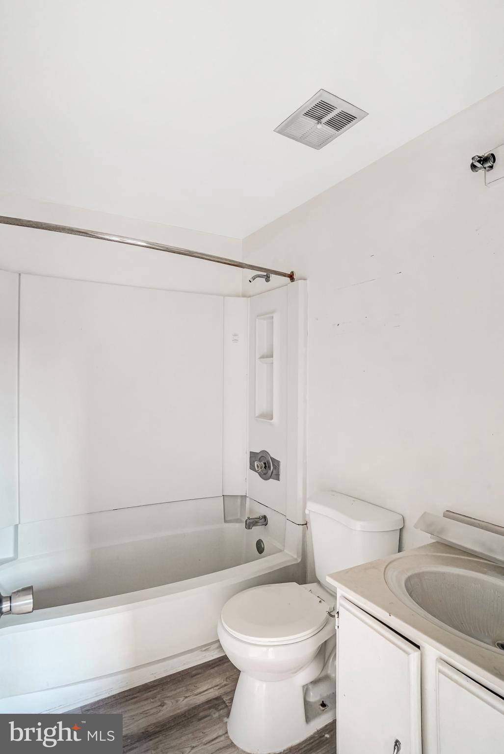 GEORGIAN HAMLET - Residential