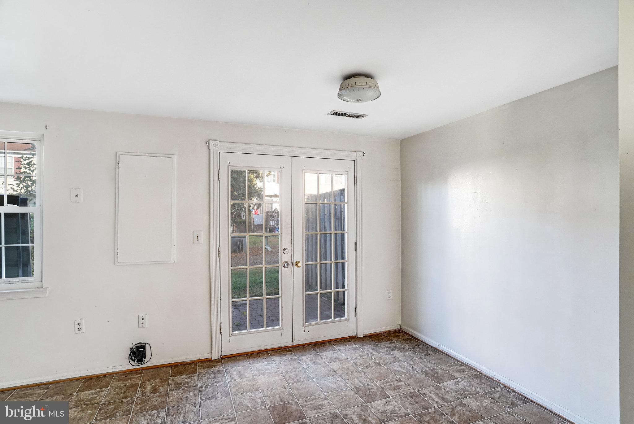 GEORGIAN HAMLET - Residential