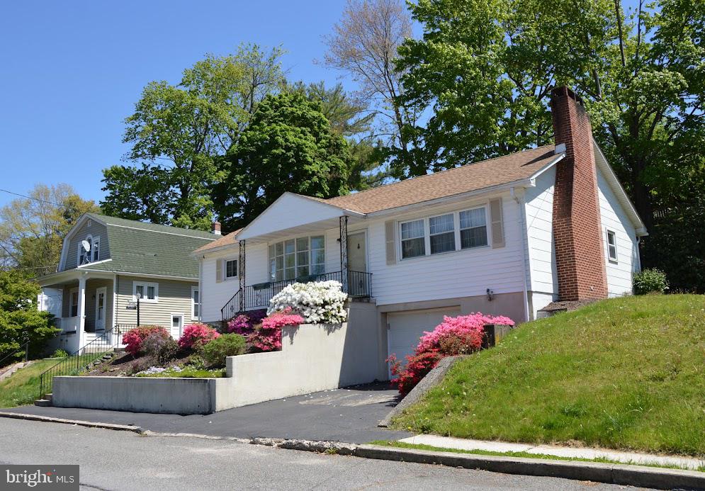 POTTSVILLE - Residential