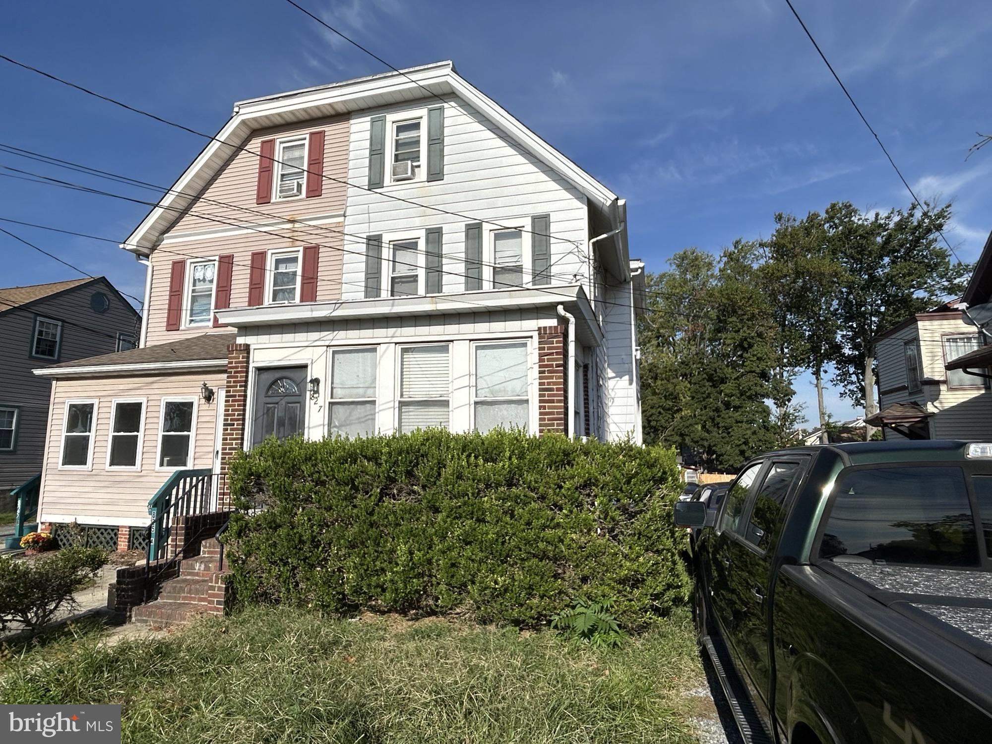 827 N BROAD STREET