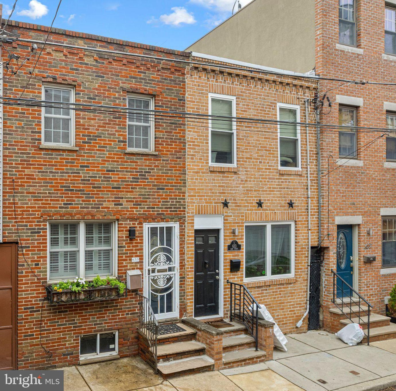 635 EARP STREET
