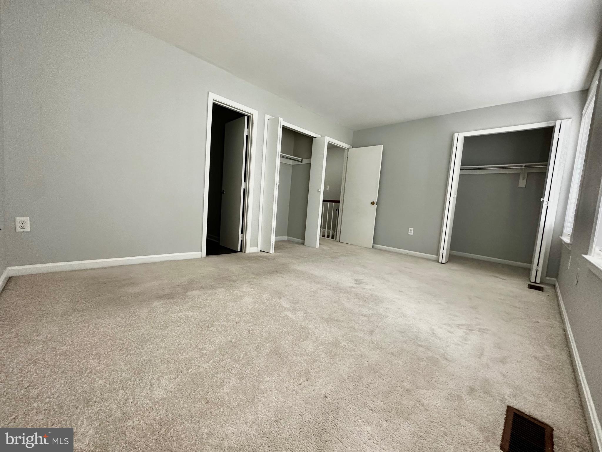 SUNNINGDALE MEADOWS - Residential Lease