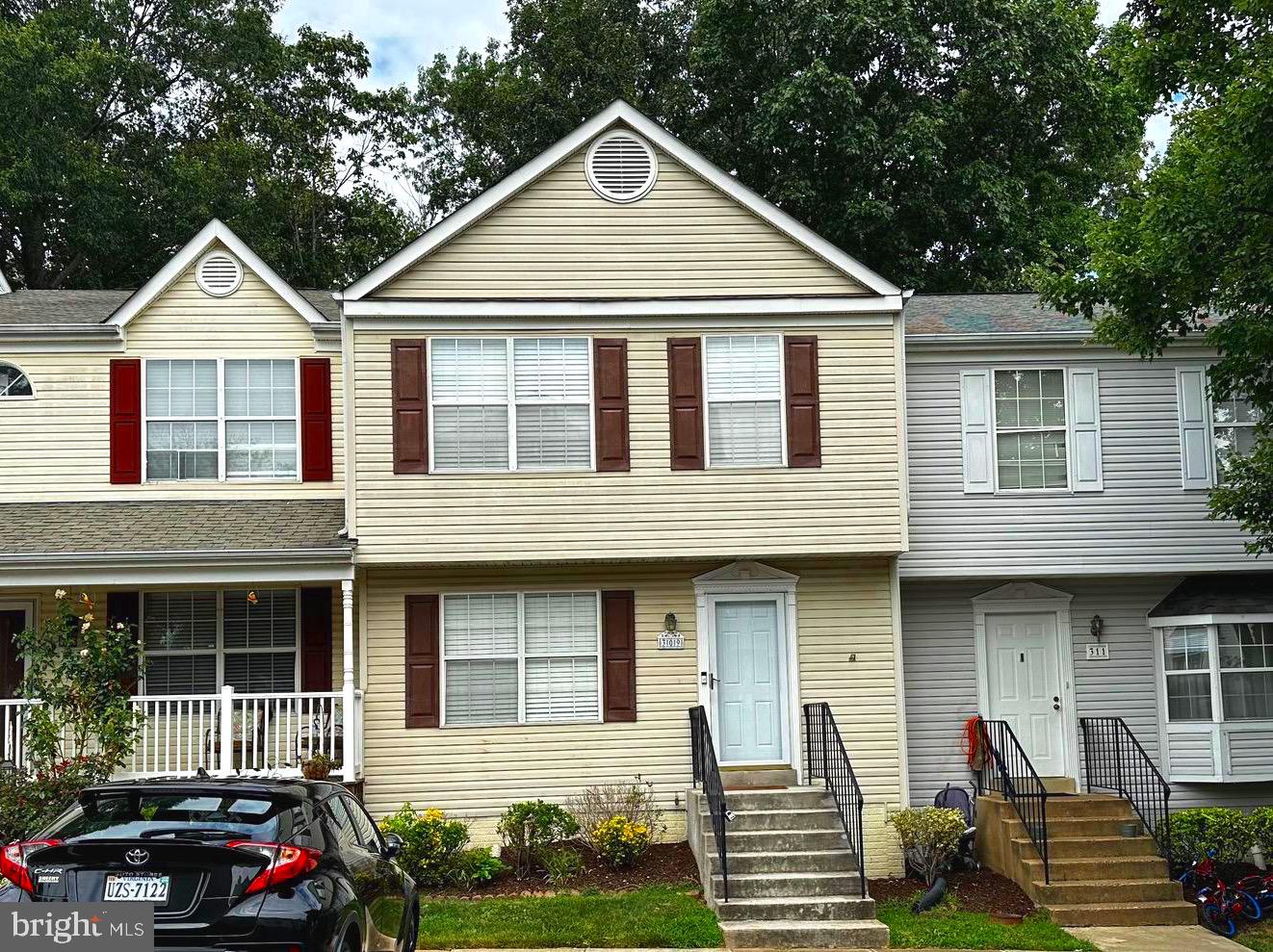 SUNNINGDALE MEADOWS - Residential Lease