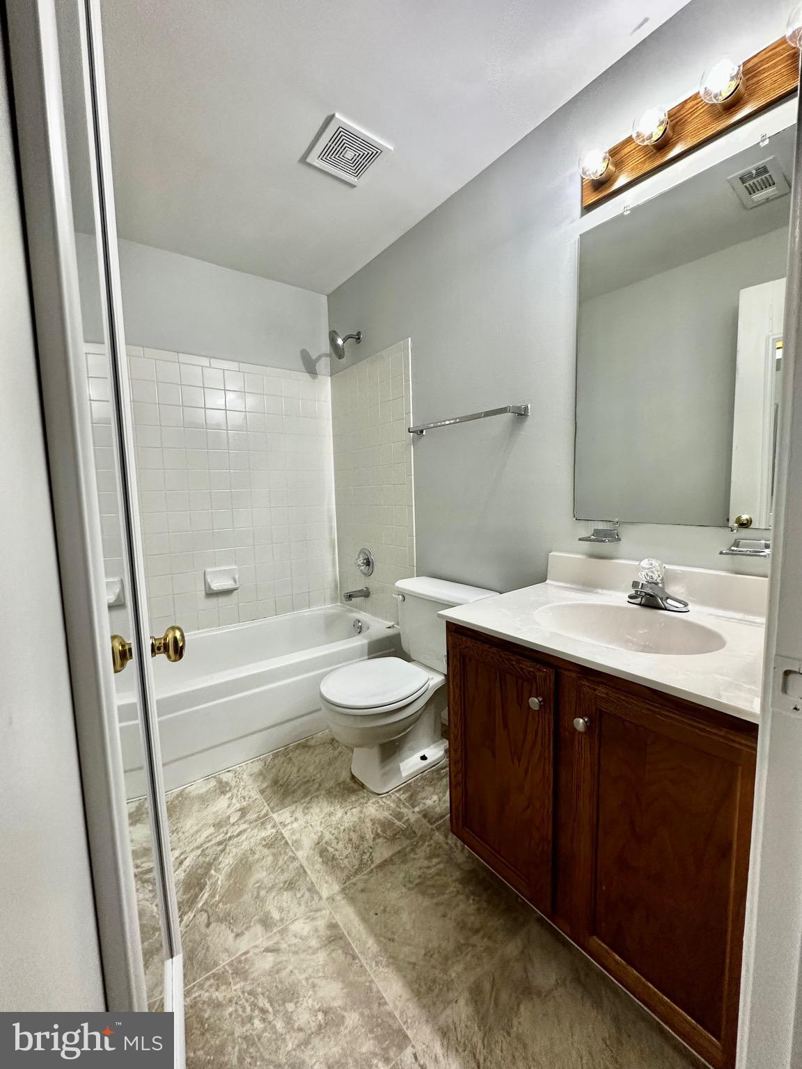 SUNNINGDALE MEADOWS - Residential Lease