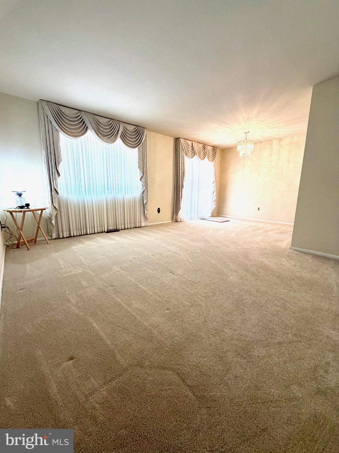 WHITFIELD GARDENS - Residential