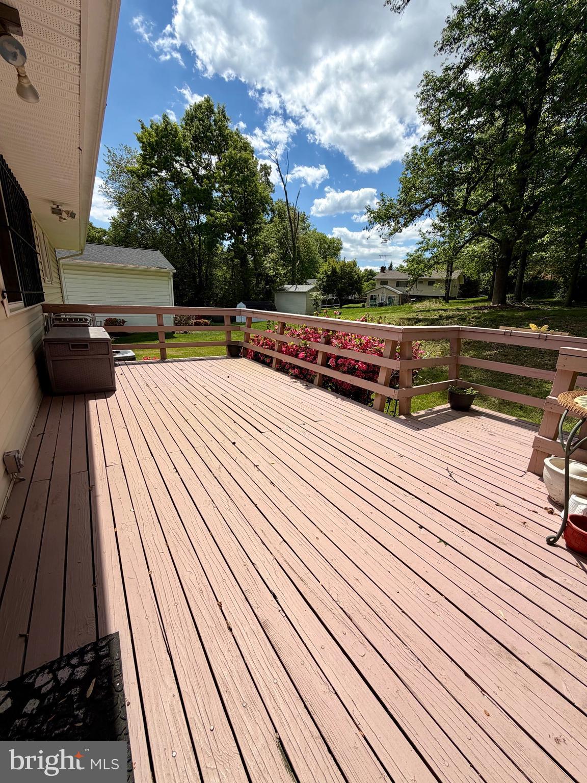 WHITFIELD GARDENS - Residential
