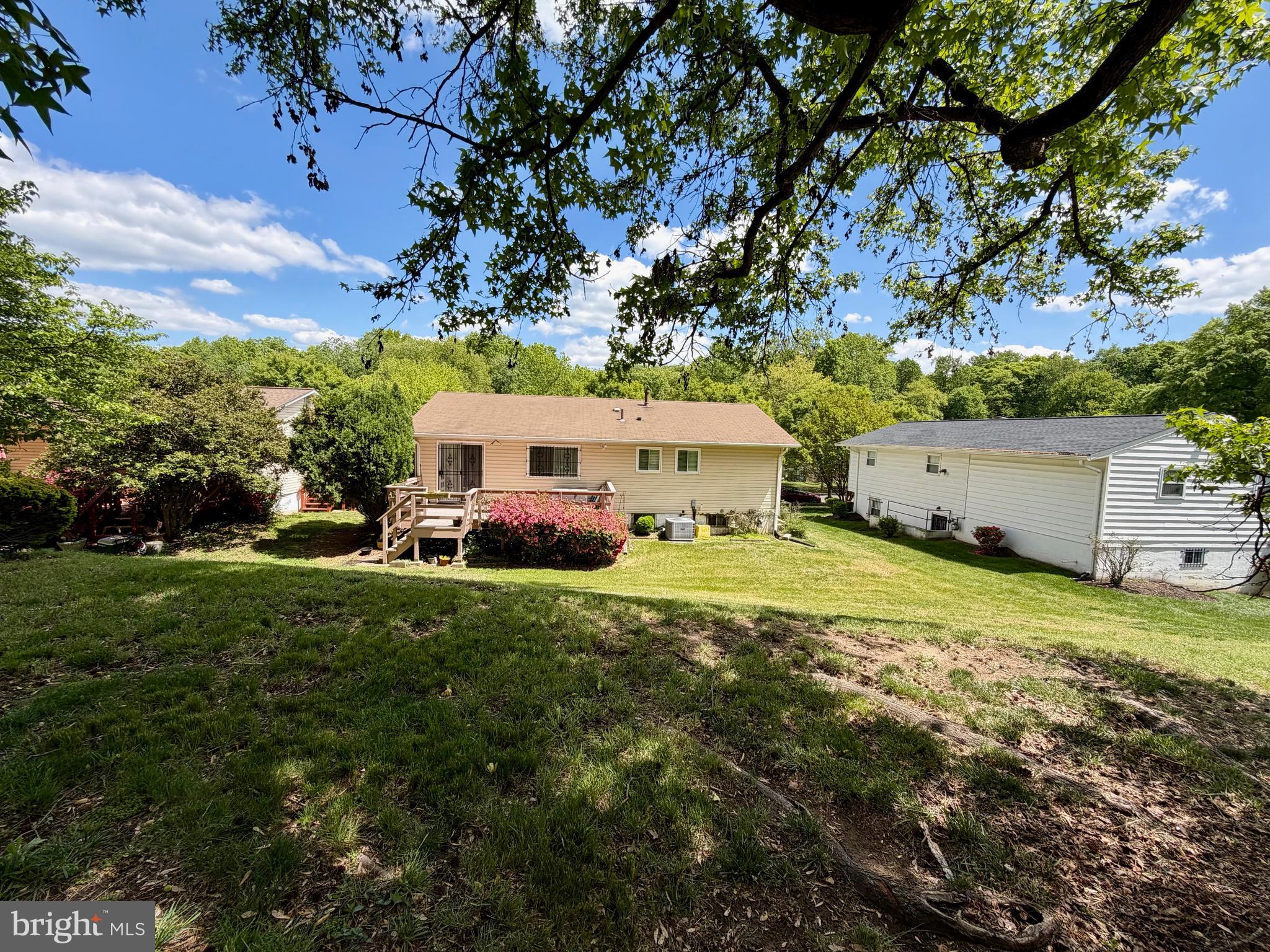 WHITFIELD GARDENS - Residential